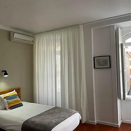 Hotel Ilha 2*