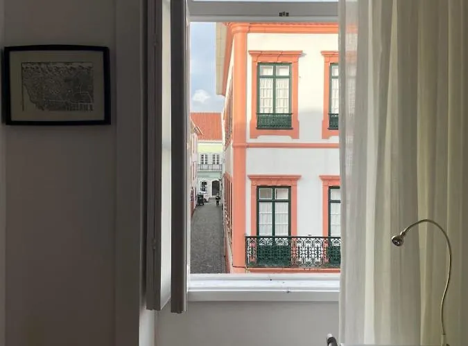 Ilha 2* Angra do Heroismo