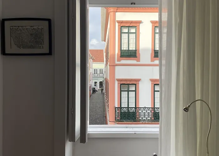 Ilha 2* Angra do Heroismo